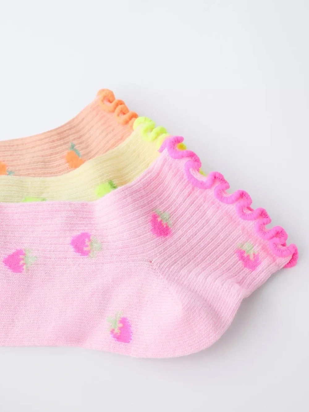 Girls' Pastel Strawberry Ankle Socks - 3 Pack